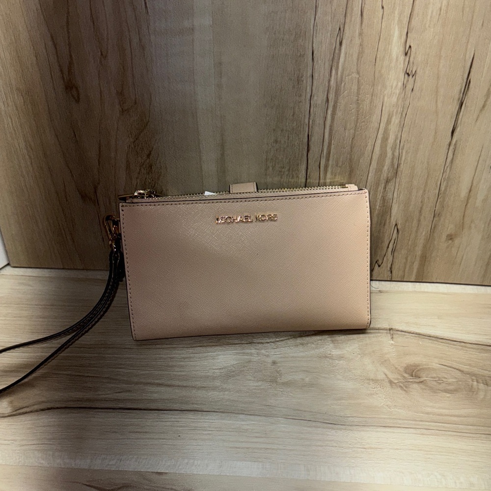 Michael Kors Blush Pink Wristlet